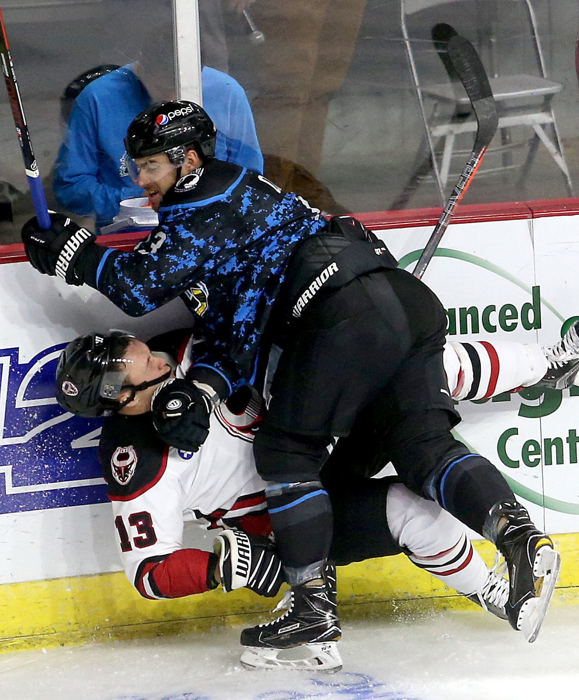 110918-Storm-Hockey-009